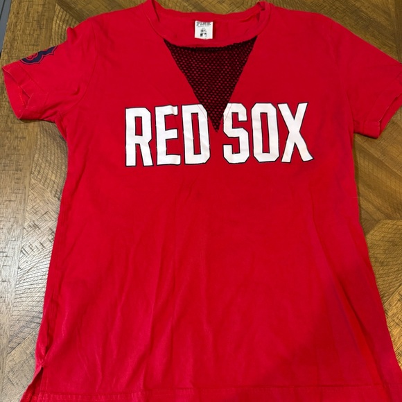 PINK Victoria's Secret Boston Red Sox Campus Tee - Picture 6 of 10